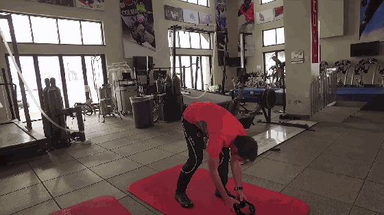 要當超級英雄了!這耳機能電擊大腦激發潛能