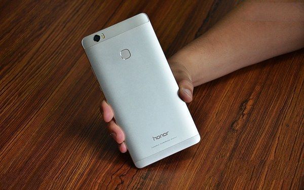 2016巨屏手機有哪些 8款6寸以上大屏手機推薦