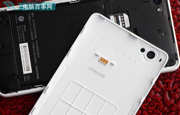 堅果手機怎么裝卡 堅果手機 sim卡安裝圖文教程