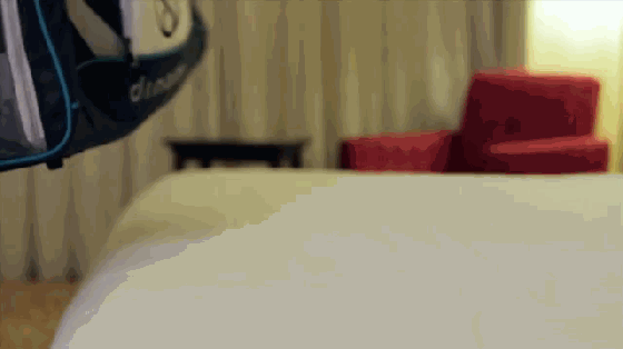 強迫癥最喜歡的旅行袋:鞋襪和衣服可以分開放