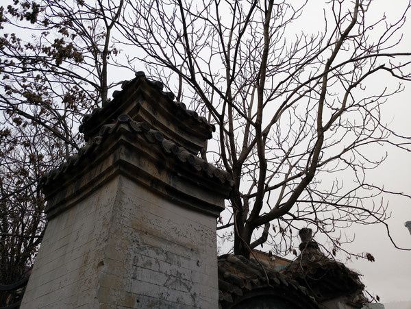 畫面稍暗 畫面稍暗