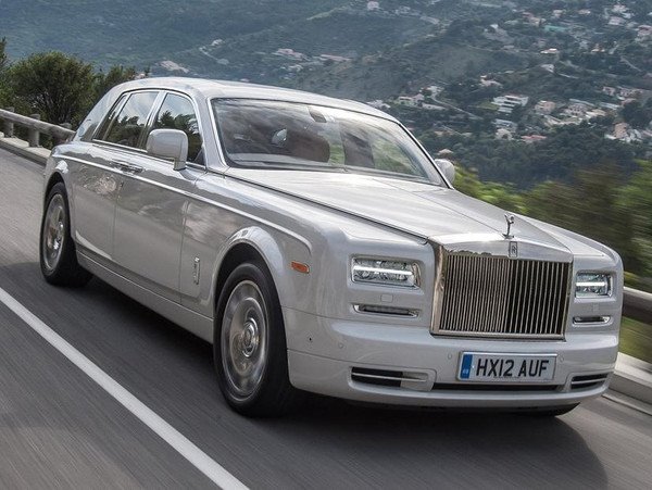 財政部:今日起對超豪華車加征10%消費稅