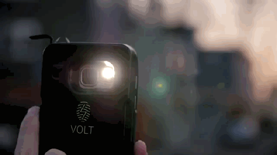 手機也能當武器 試試這款防狼手機殼