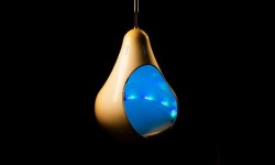 熊孩子要造反？這個電動搖擺座椅讓孩子瞬間安靜