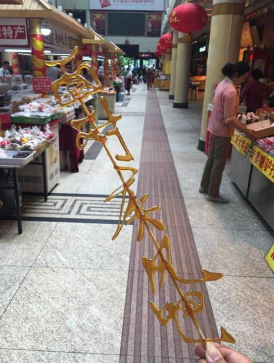 LOL每日搞笑囧圖：酒桶你知道的太多了