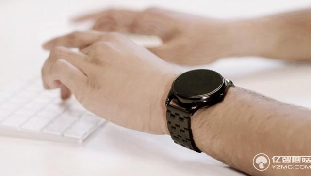 這款心率檢測超強的智能手表 可以媲美心電圖儀