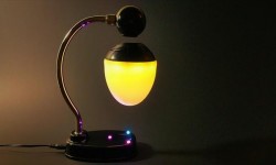 WAVE磁懸浮臺燈還能當揚聲器 放家里超顯復古范兒