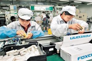 富士康正在商談赴美投資 蘋果iPhone真要轉美國生產？