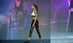 妹子運(yùn)動(dòng)時(shí)胸部愛出汗？這款可變形胸罩能自動(dòng)散熱