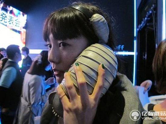 日本又出奇葩 給手機(jī)裝“耳朵”聽(tīng)奇怪的聲音