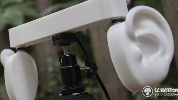 日本又出奇葩 給手機(jī)裝“耳朵”聽(tīng)奇怪的聲音