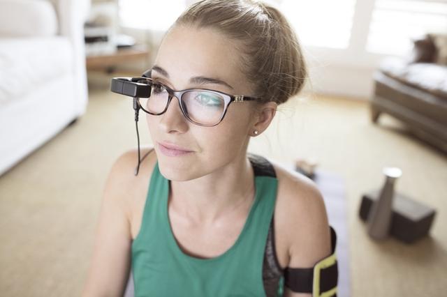 佩戴舒適的智能眼鏡:你能想到的事情它都能做