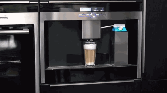 包裝盒能讓牛奶果汁冷藏3小時 簡直是旅行神器啊