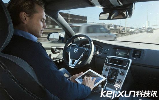 谷歌成立獨(dú)立實(shí)體Waymo 無人駕駛商業(yè)化生產(chǎn)在即