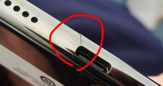 網友不滿小米售后:要學習老羅 打砸小米MIX