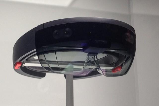 微軟AR眼鏡能判斷眼球方向 <a href=/tags/2834-0.html target=_blank class=infotextkey>鼠標</a>從此可以退役了