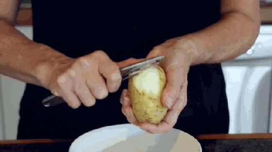 這個(gè)削皮刀能用一輩子 送老媽她肯定喜歡