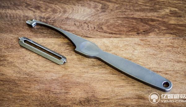 這個(gè)削皮刀能用一輩子 送老媽她肯定喜歡