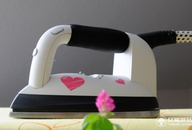 家庭主婦必入 智能化交互式熨衣板讓家務更輕松