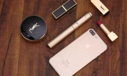 這是世界上最小的Hey Stick自拍桿 不比口紅大多少