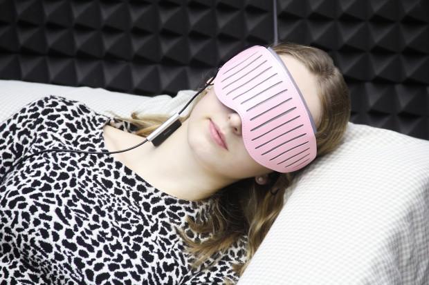 眼罩只是遮光?NO!這款眼罩能聽歌還能提高睡質