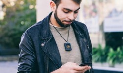 能聯網的KEID智能吊墜 這回女友的照片可以隨時更新了