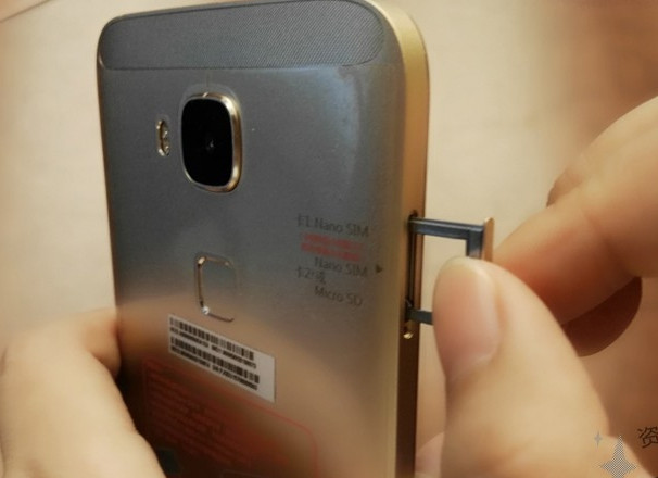 華為G7 plus怎么裝sim卡 華為G7 Plus裝SIM卡教程