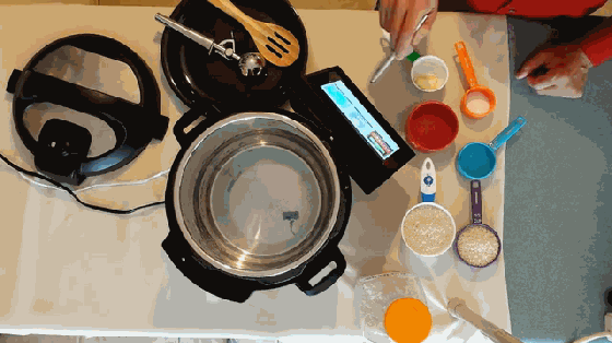 帶屏幕有教程的高壓鍋?廚房菜鳥也敢露一手了