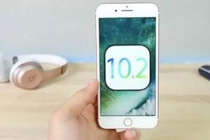 升級且慢！iOS 10.2可能會讓iPhone突然關機