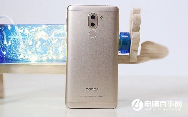 魅藍(lán)X和榮耀6X哪個好?魅藍(lán)X與榮耀暢玩6X區(qū)別對比