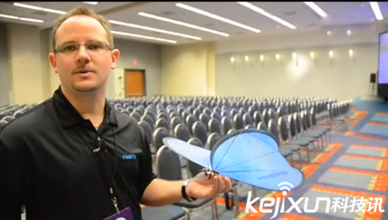 Festo展示三款仿生機器人 空中翱翔的蝴蝶水母和企鵝