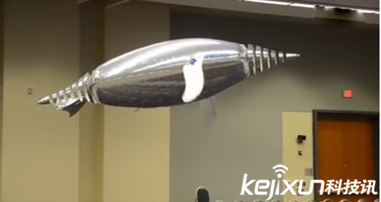 Festo展示三款仿生機器人 空中翱翔的蝴蝶水母和企鵝