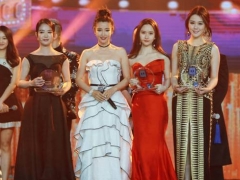 陌陌直播17驚喜夜在京舉行 人氣播主首次與明星同臺競技