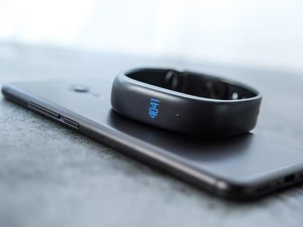 魅族手環評測:功能一應俱全 化繁為簡收放有度 魅族手環評測:功能一應俱全 化繁為簡收放有度