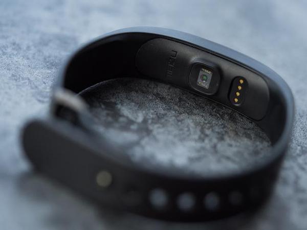 魅族手環評測:功能一應俱全 化繁為簡收放有度 魅族手環評測:功能一應俱全 化繁為簡收放有度