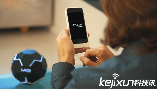 MotherBox無線充電器 距離20英寸功率仍可達到2瓦