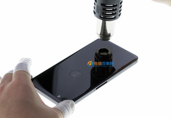 錘子T2后蓋怎么打開?錘子T2后蓋拆解教程