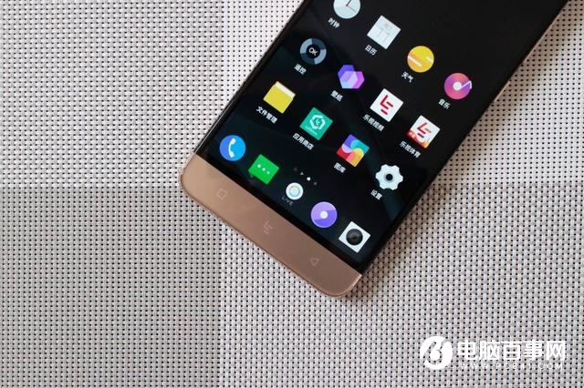 主打雙攝人工智能 樂(lè)Pro3雙攝AI版上手評(píng)測(cè)