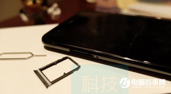 小米6怎么裝卡/插卡 小米6 SIM卡安裝教程