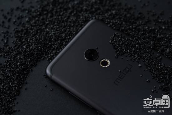 ../BD/<a href=/tags/53-0.html target=_blank class=infotextkey>魅族</a>/魅族素材/PRO%206s/PRO6s黑色產品圖賞1/DSC_2818.jpg