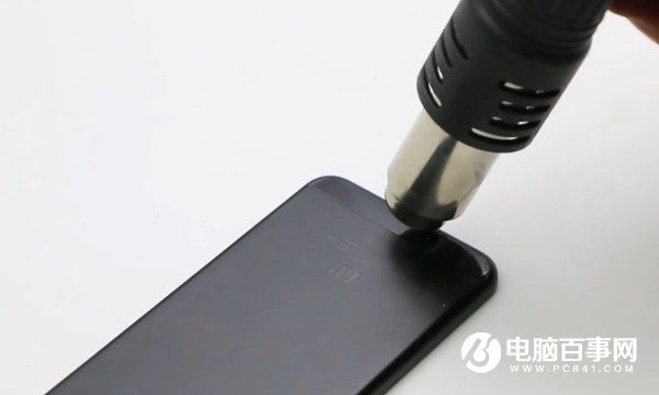 小米5C后蓋怎么打開?能換嗎?小米5c拆后蓋教程