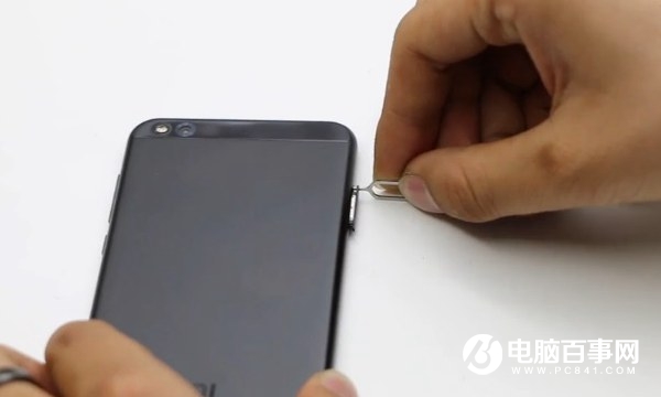 小米5C后蓋怎么打開?能換嗎?小米5c拆后蓋教程