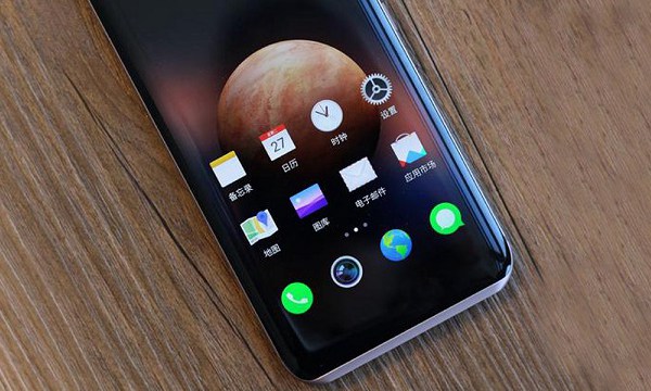 榮耀Magic2再曝光：八曲面設計 或搭載麒麟970