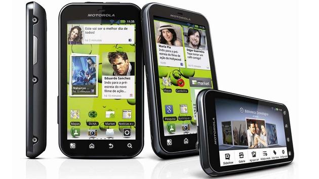 （Motorola Defy+）