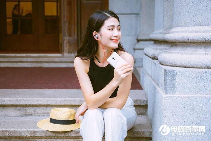 魅藍EP52耳機如何？魅藍EP52美女體驗圖賞