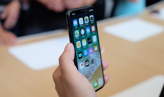蘋果要求開發(fā)者調(diào)整界面 適應(yīng)iPhone X異型屏幕