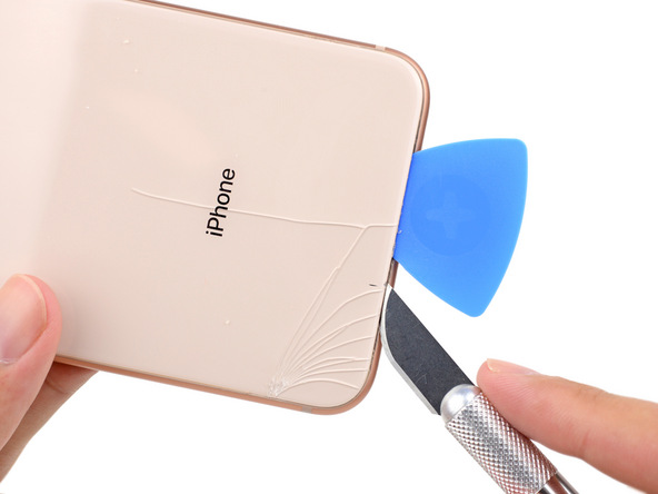 iPhone8 Plus內(nèi)部做工怎么樣 iPhone8 Plus拆解圖評(píng)測(cè)