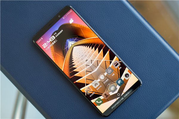 華為Mate10保時捷設計上手體驗：顏值超贊