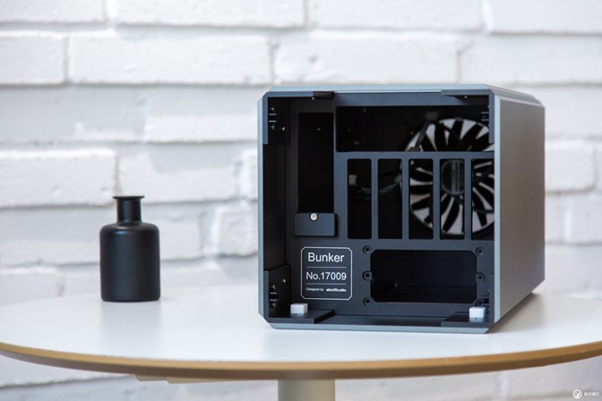 小體積卻有大能量 i9-7980XE迷你小機箱裝機實錄