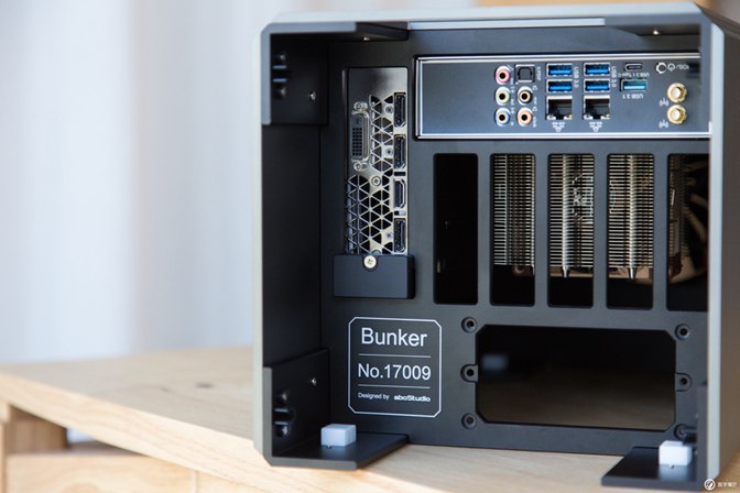 小體積卻有大能量 i9-7980XE迷你小機箱裝機實錄